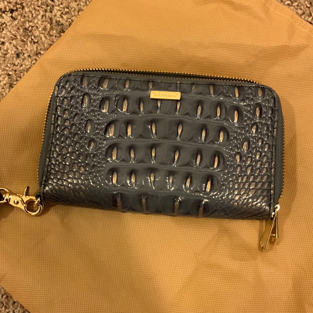Brahmin wallet